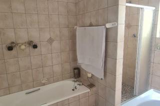 4 Bedroom Property for Sale in Wellington Central Western Cape